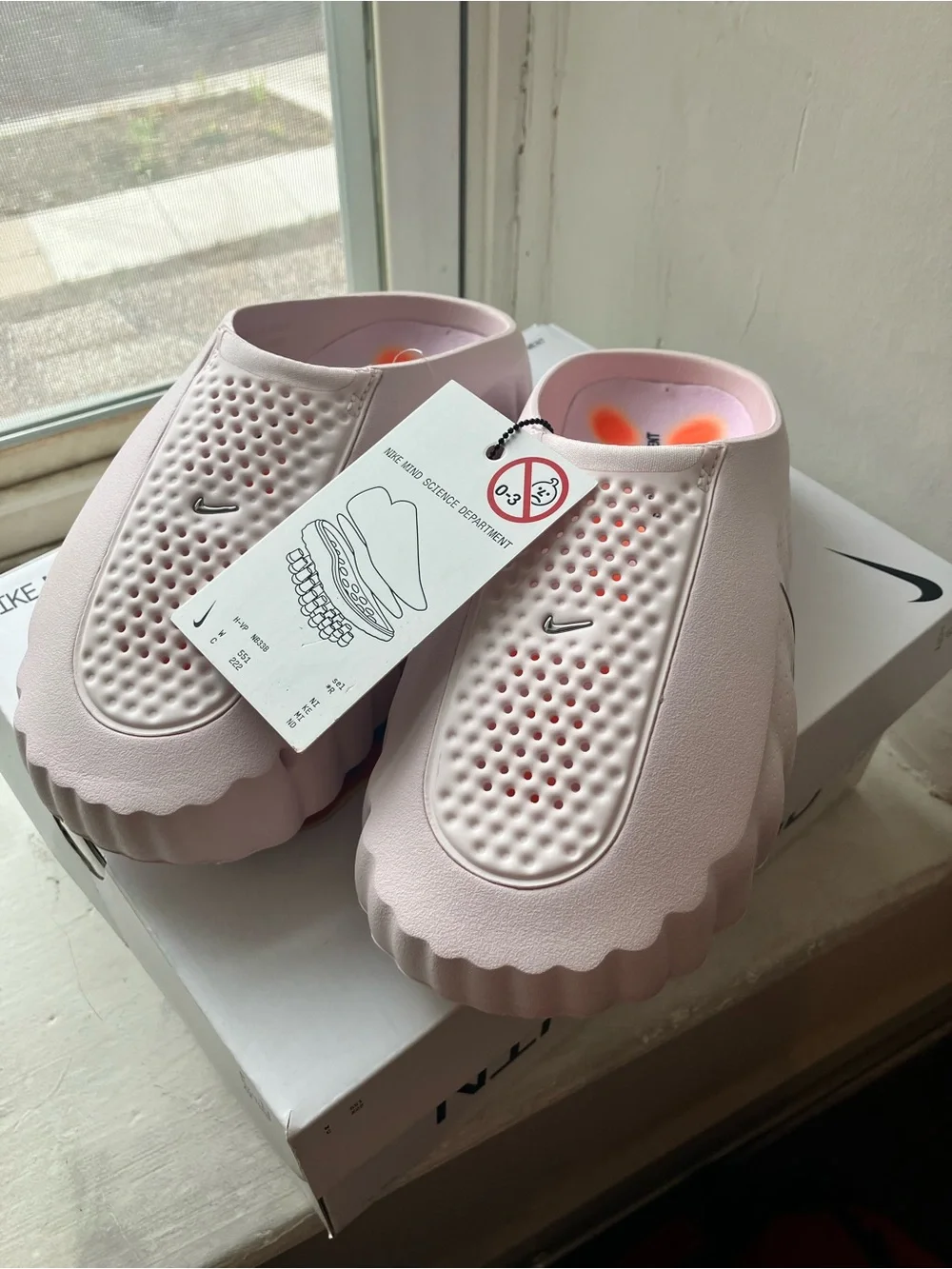 Nike Mind 001 recovery slides